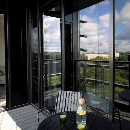 Bob W Kesklinn Tallin