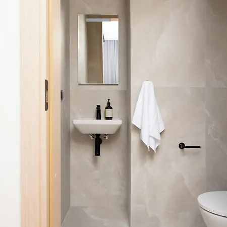 Bob W Kesklinn Hotel apartamentowy Tallin