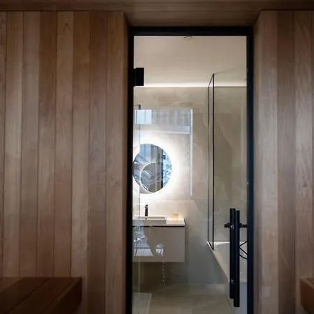 Bob W Kesklinn Apart Otel 4*