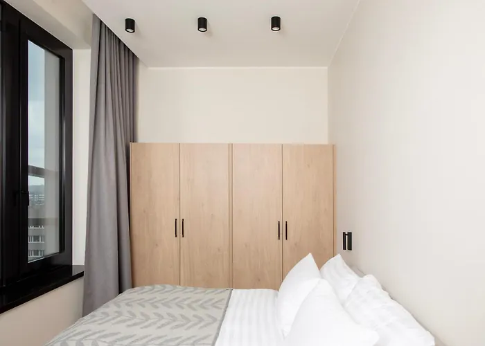 Bob W Kesklinn Апарт-отель