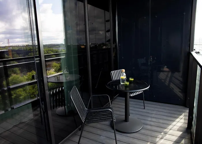 Bob W Kesklinn Апарт-отель