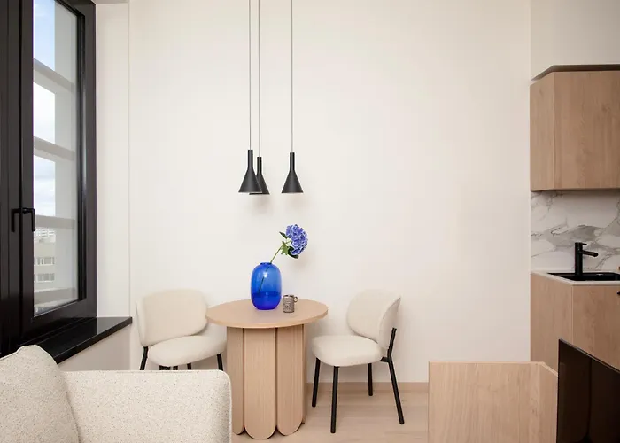 Bob W Kesklinn Апарт-отель Таллин