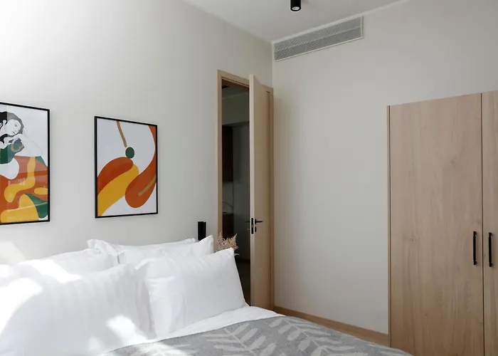 Bob W Kesklinn Апарт-отель